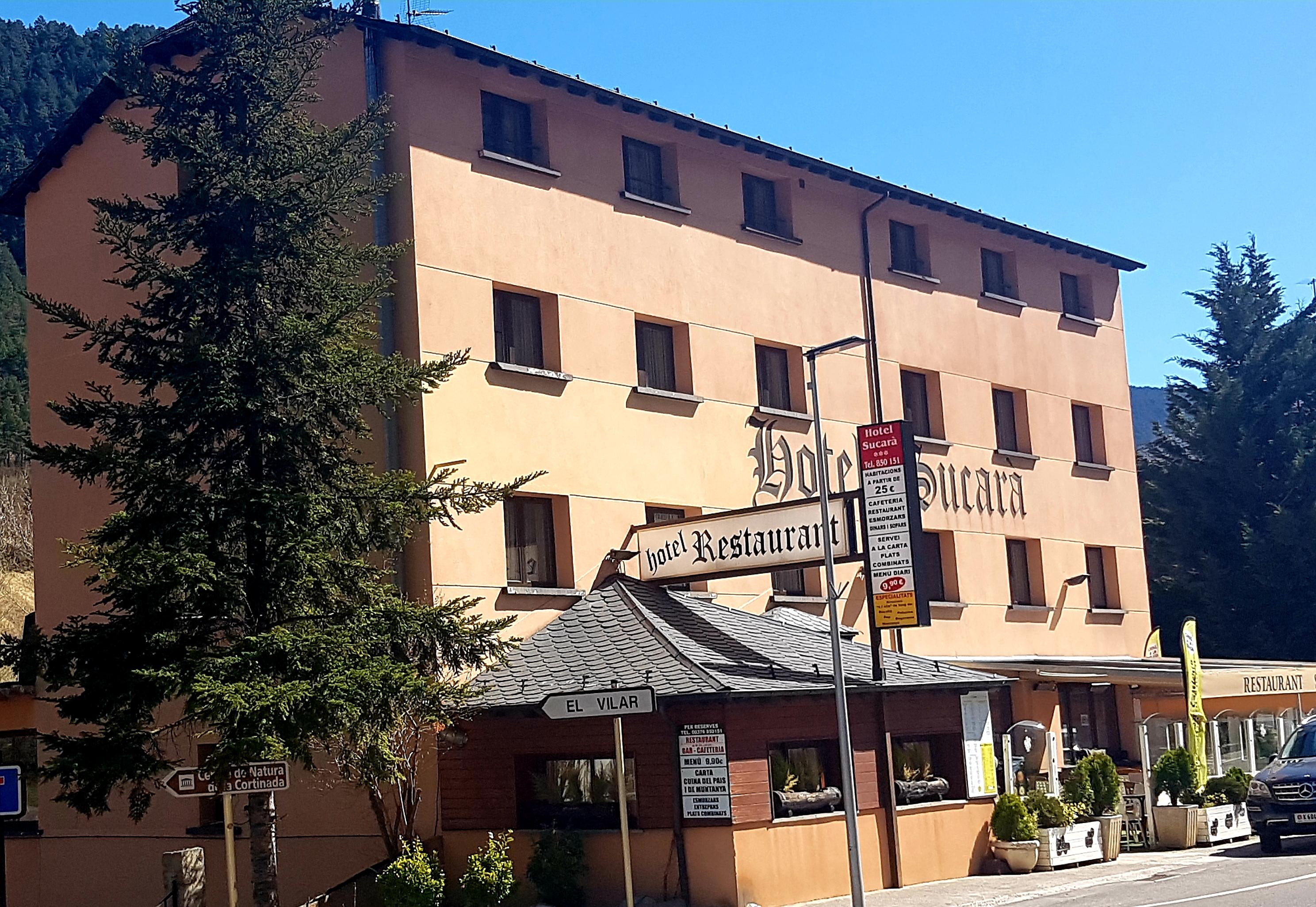Hotel Sucara La Cortinada Екстериор снимка