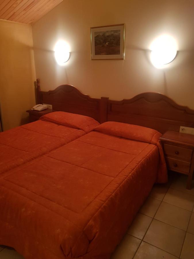 Hotel Sucara La Cortinada Екстериор снимка