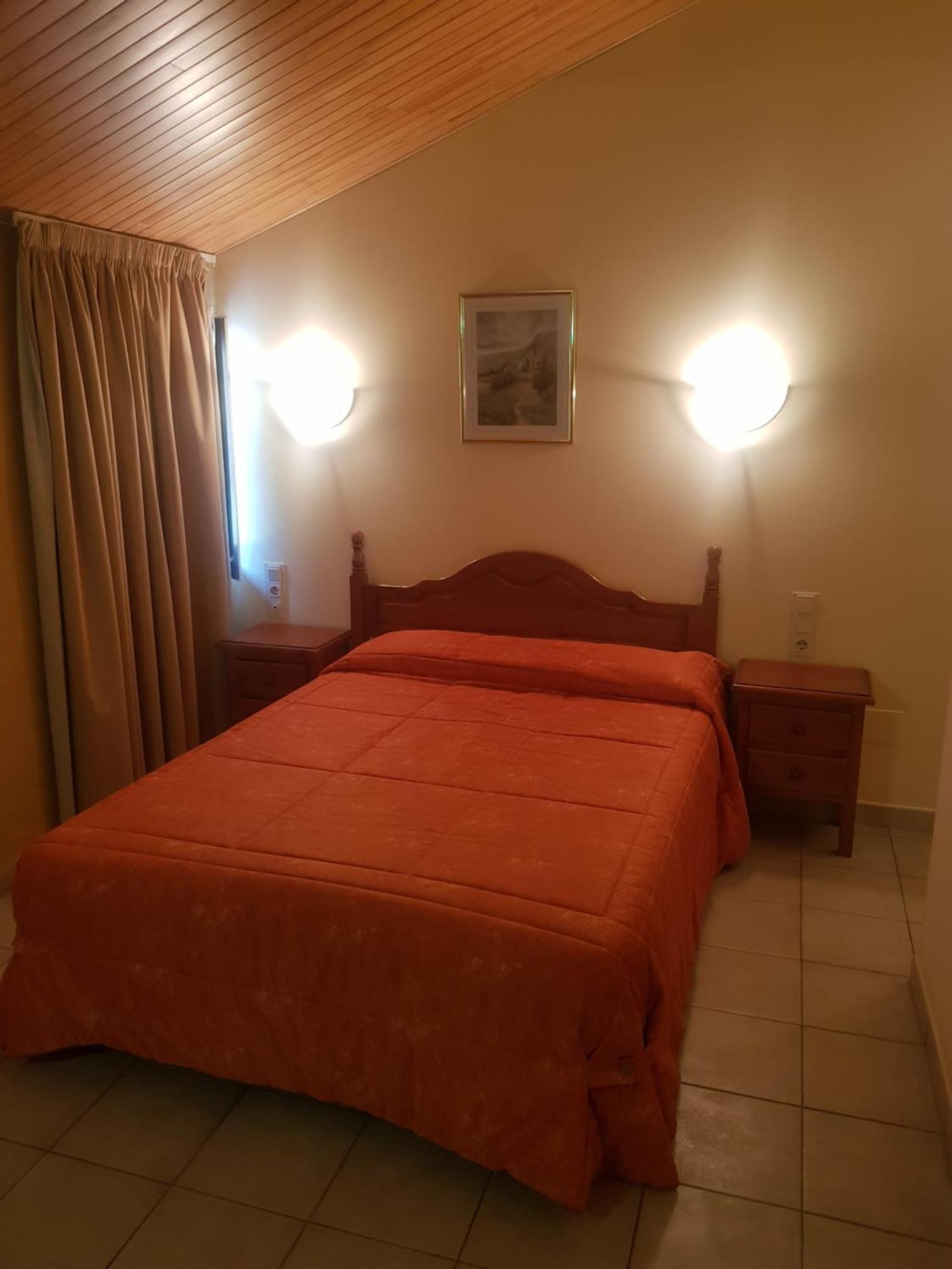 Hotel Sucara La Cortinada Екстериор снимка
