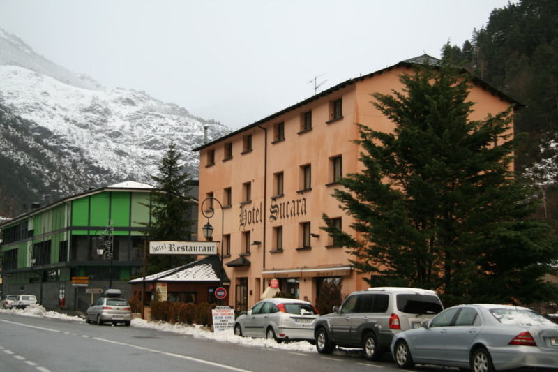 Hotel Sucara La Cortinada Екстериор снимка