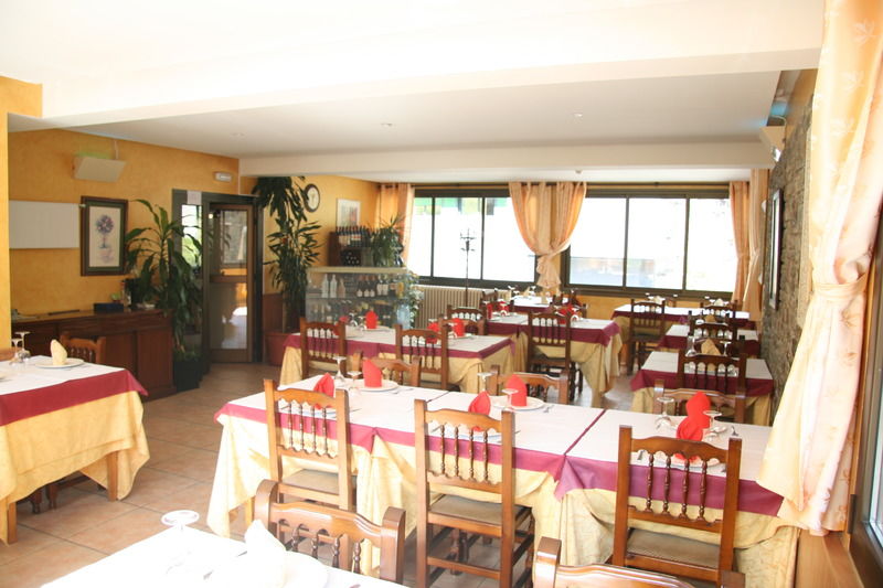 Hotel Sucara La Cortinada Екстериор снимка