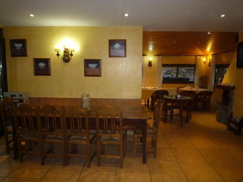 Hotel Sucara La Cortinada Екстериор снимка