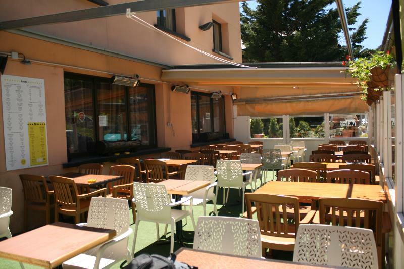 Hotel Sucara La Cortinada Екстериор снимка