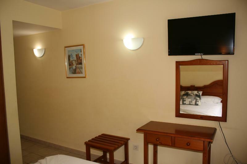 Hotel Sucara La Cortinada Екстериор снимка
